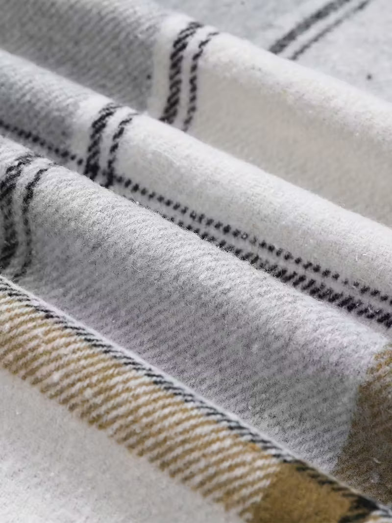 Cozy Plaid Hooded Jacket with Fleece Lining